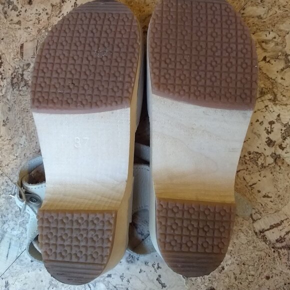 Sandgrens Clogs Nude Mary Janes Sz 37.5 US 7 $200 - Picture 3 of 9